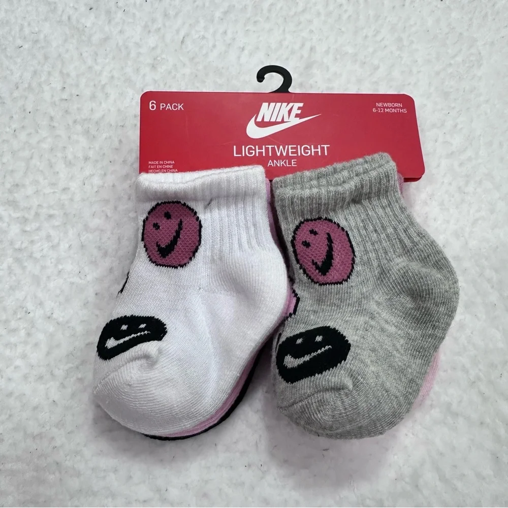 Nike Kids' Smiley Face Ankle Socks
